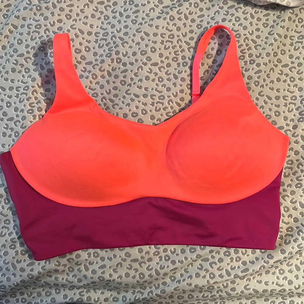 VS Sports Bra